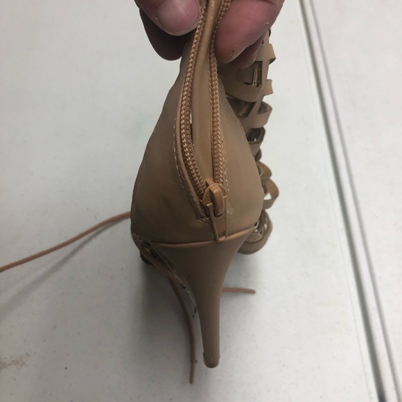 Women’s Size 8.5 Strappy Open Toe High Heel Sandals - Picture 5 of 11